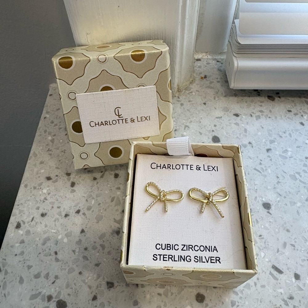 NIB Charlotte & Lexi Gold Bow Cubic Zirconia Stud Earrings